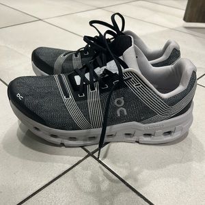 On cloud go men’s running shoes